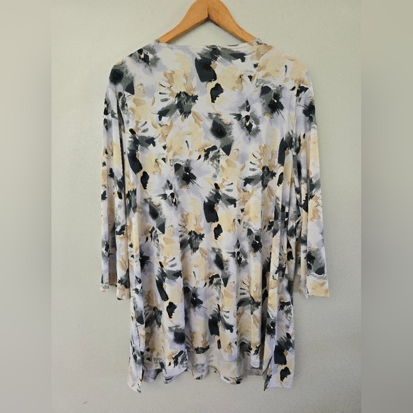Susan Graver Liquid Knit Tunic with 3/4 Sleeves & Embellishments 2X Floral - Picture 8 of 12